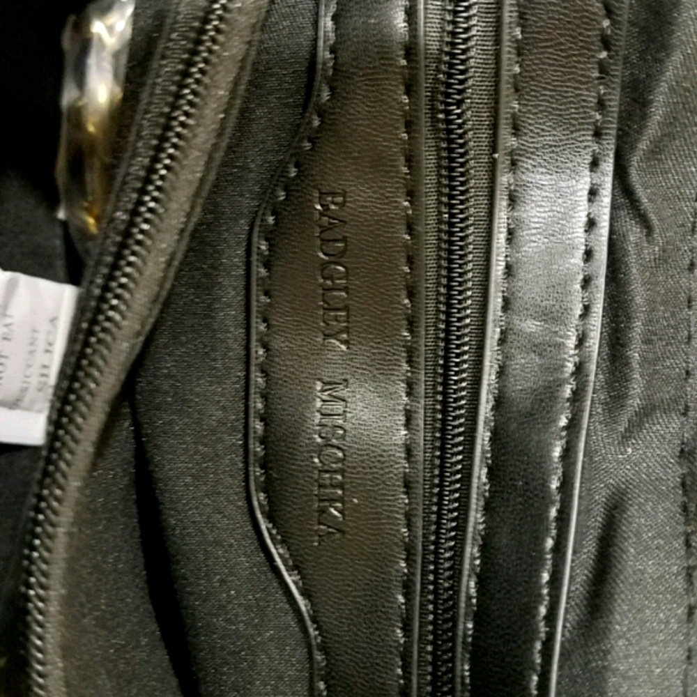 Badgley Mischka Black Quilted Crossbody Purse - Picture 10 of 12